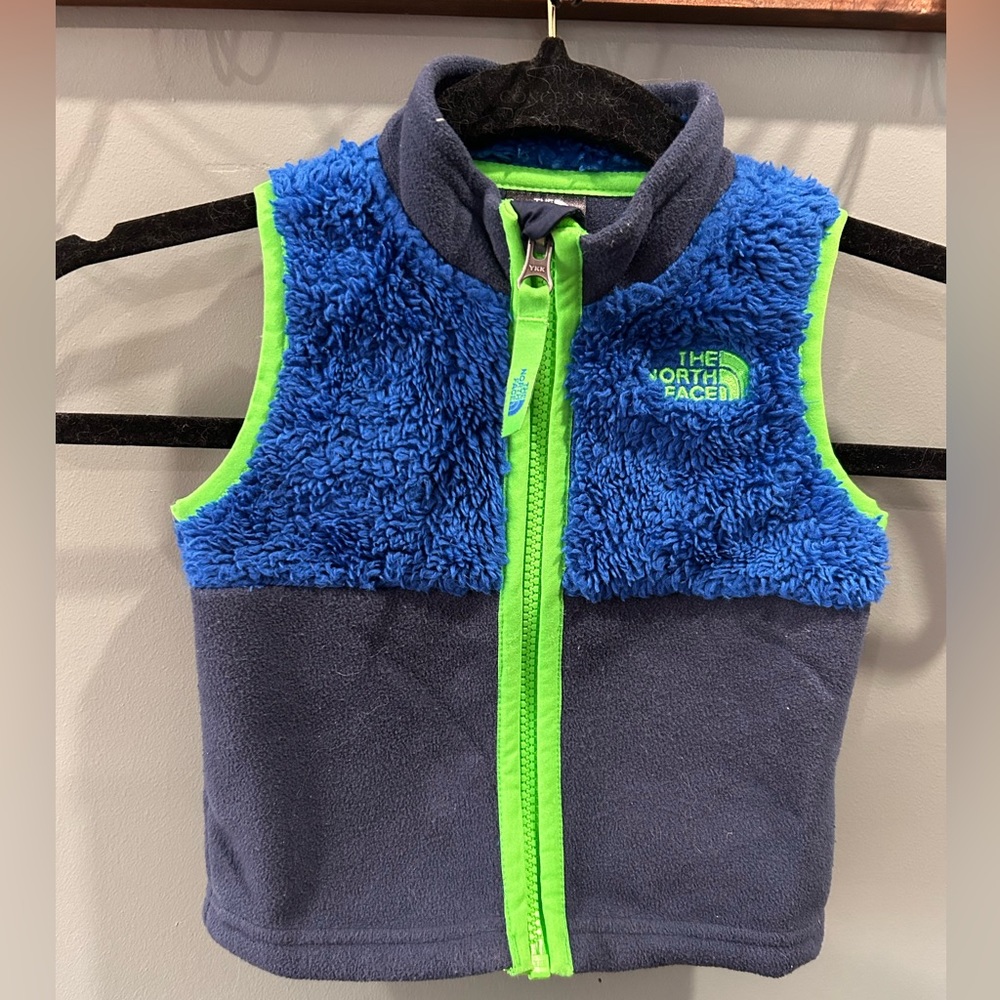 The North Face infant vest 6-12 mo